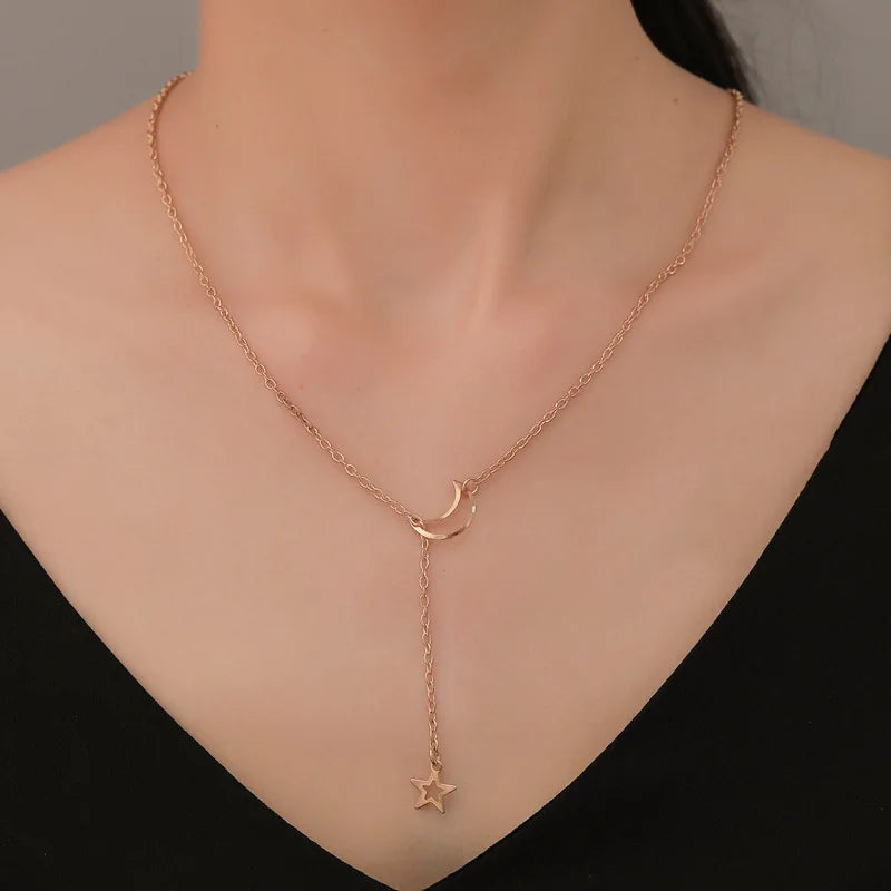 Moon Pendant Choker Necklace for Women (Simple)