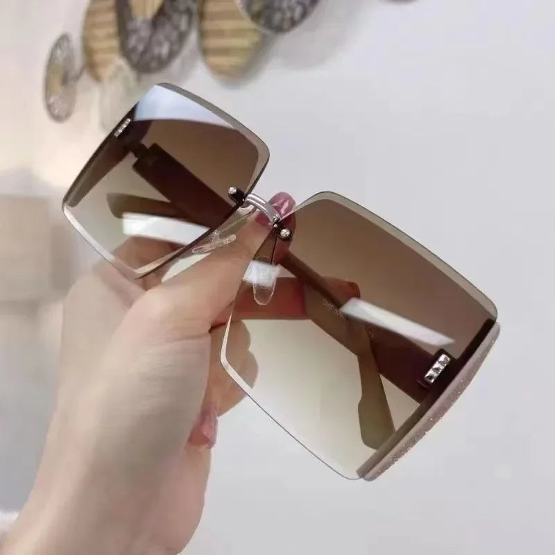 Women's Sunglasses: Stylish Retro Gradient Glasses
