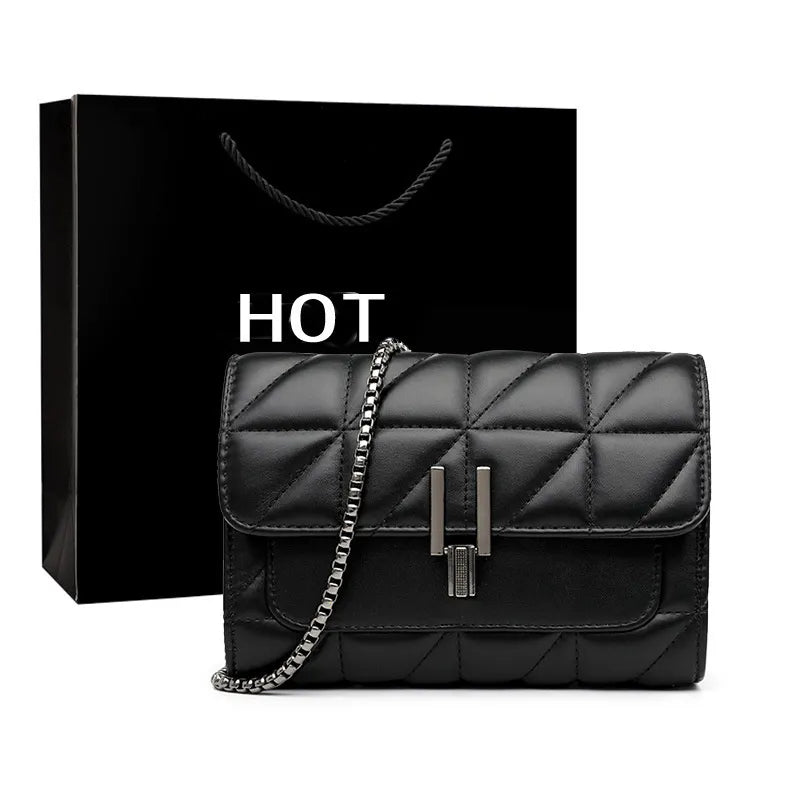 Bolsos de mujer: Bolso de cuero de lujo con cadena