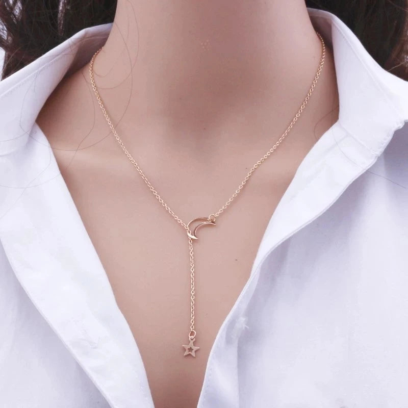 Moon Pendant Choker Necklace for Women (Simple)