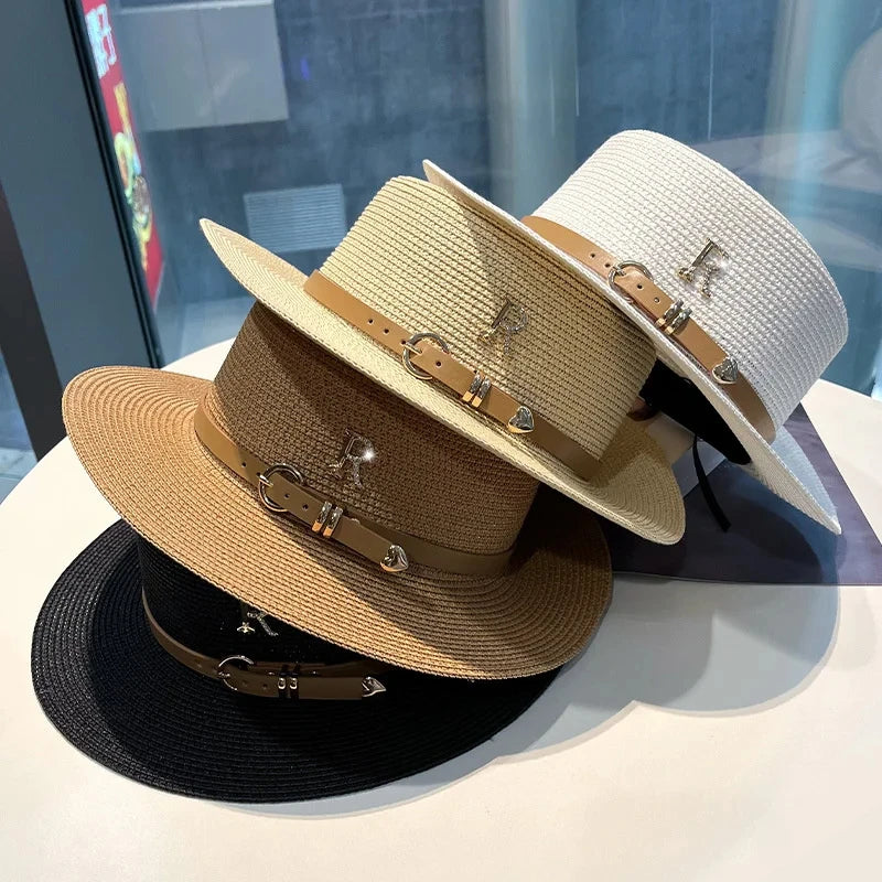 Chapeau de soleil en paille tendance pour l'été (en promotion) - Offre à durée limitée