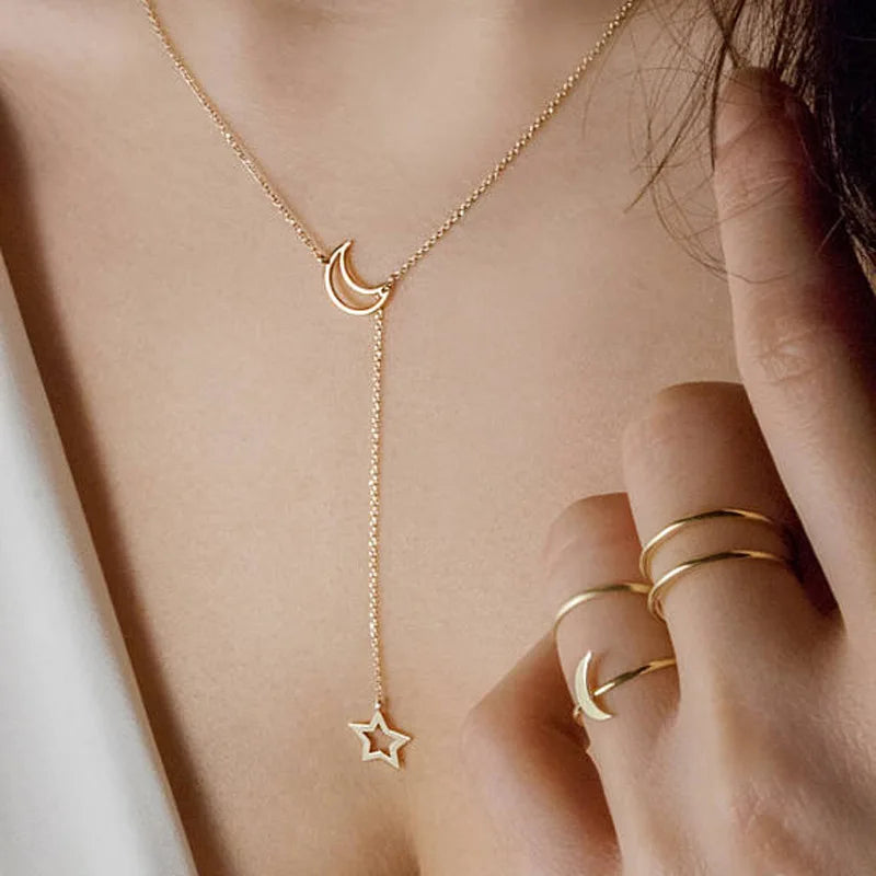Moon Pendant Choker Necklace for Women (Simple)