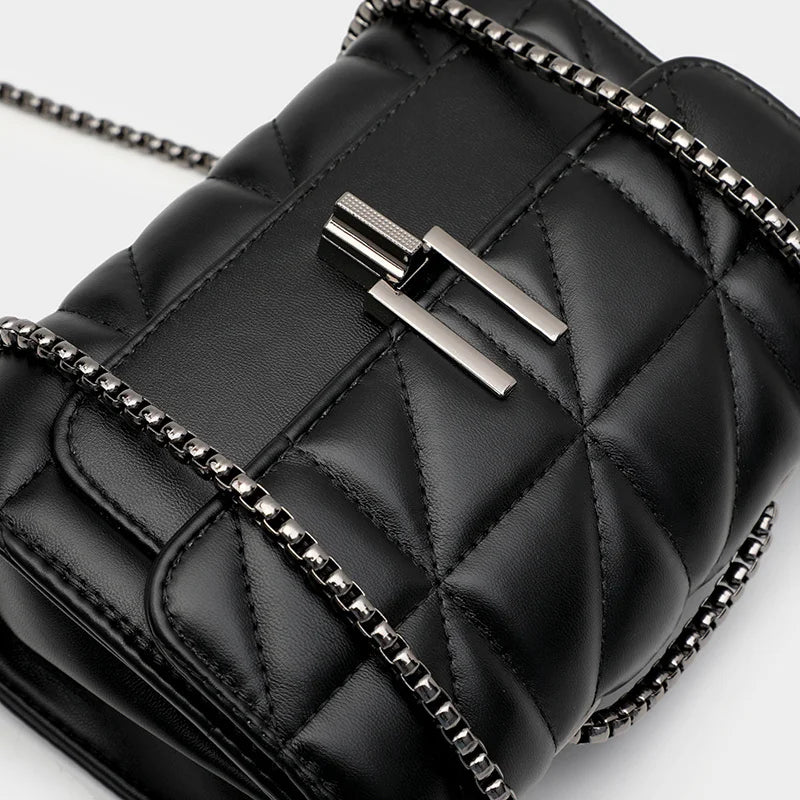 Bolsos de mujer: Bolso de cuero de lujo con cadena